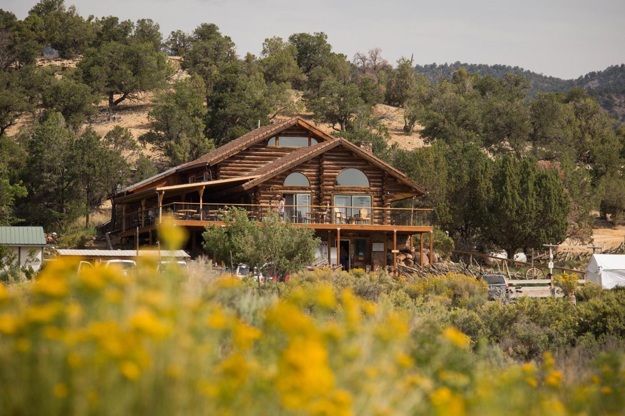 Boulder Mountain Guest Ranch Villa Exterior photo